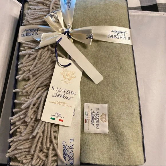 Il Maestro Italiano Luxury Blanket